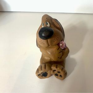 Vinatge Li'l Luvables, by Kathleen Kelly. Dark Brown & Tan dog